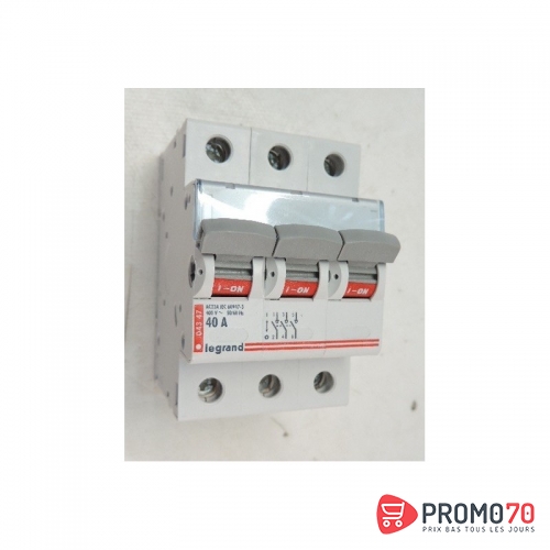 Interrupteur modulaire is 40a 3p